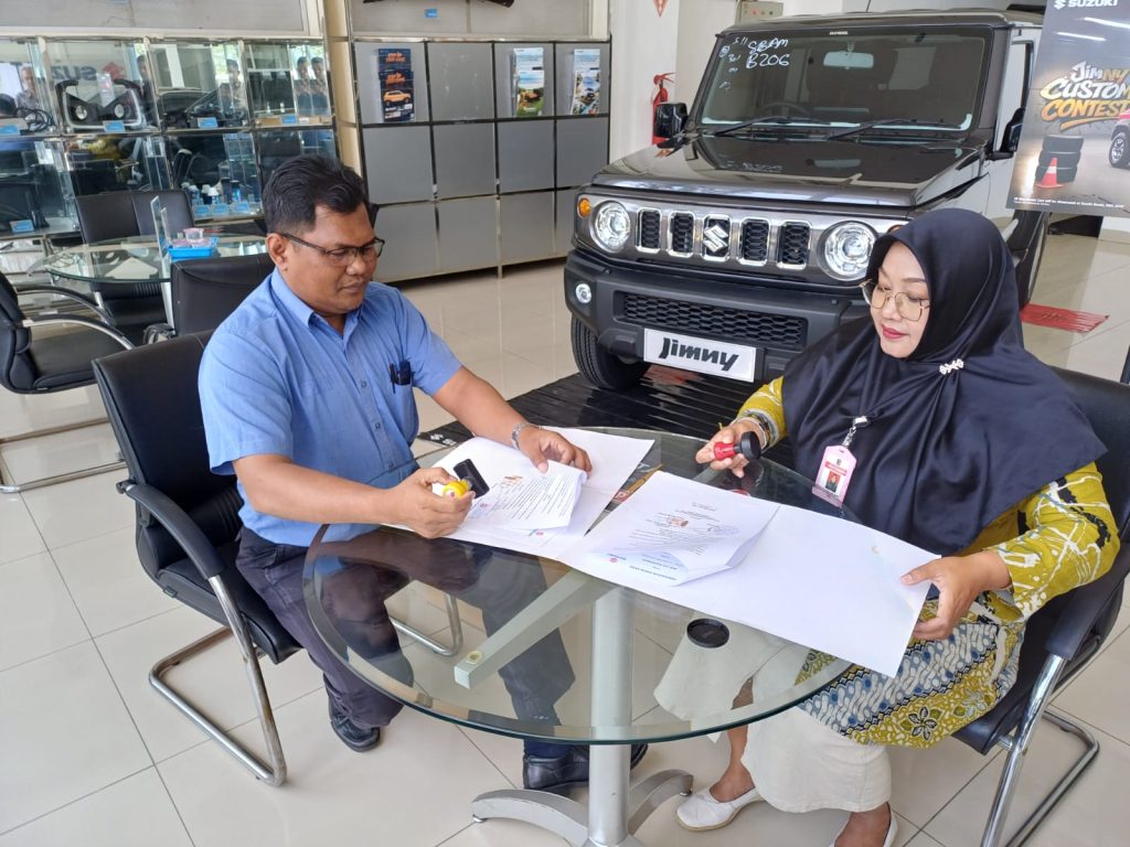 Penandatanganan MOU SMK YPT Purworejo dengan Suzuki Mobil Bantul di Sewon Bantul DIY